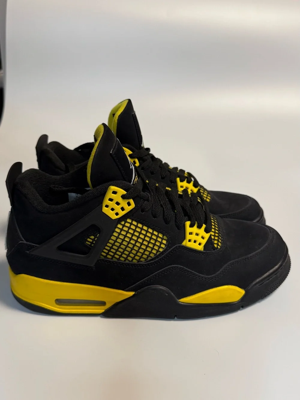 Size 8.5  - Air Jordan 4 Retro Mid Thunder Preowned (DH6927-017)